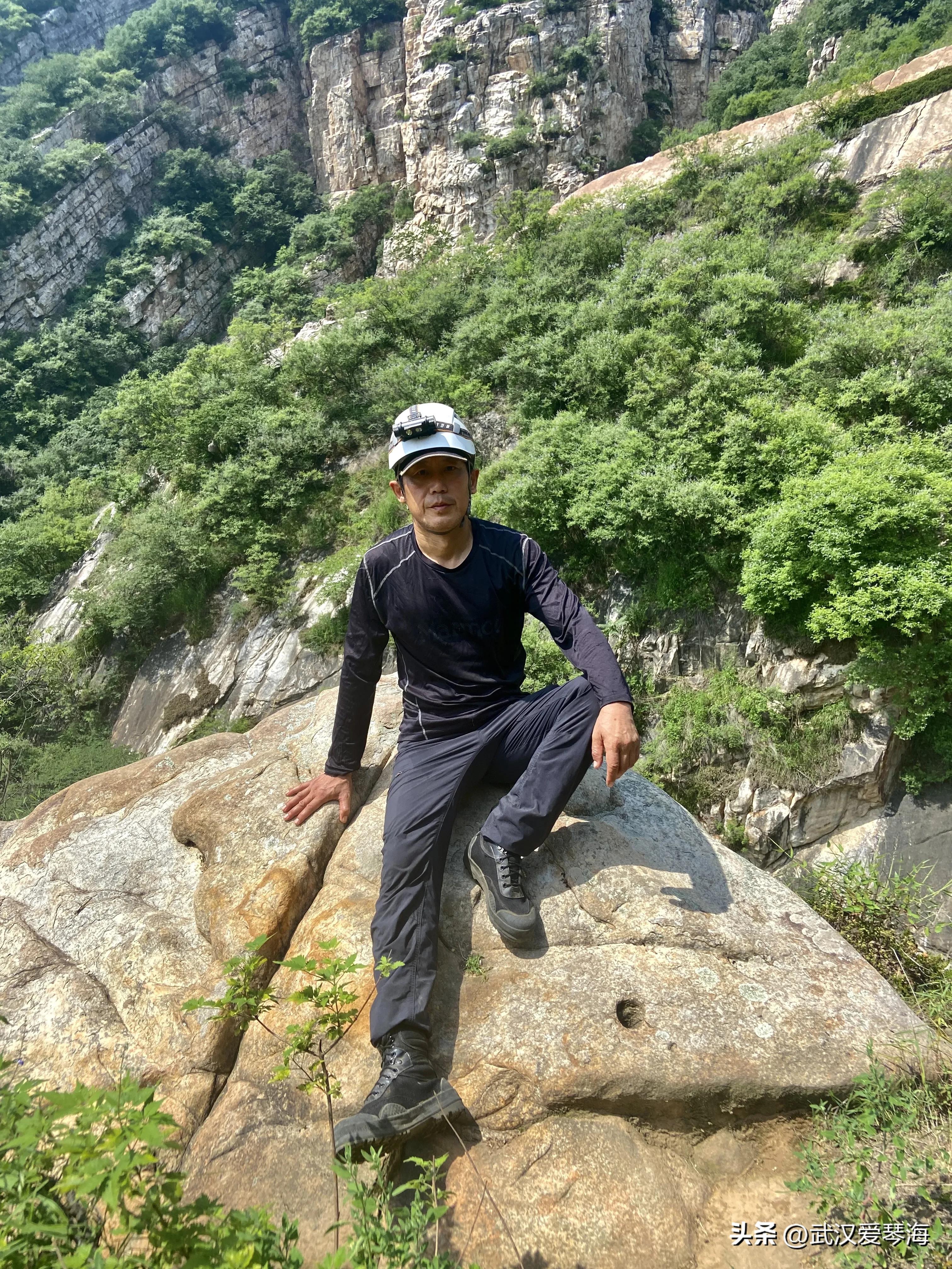 嵩山鱼道鱼脊线全景,嵩山虎头崖攀爬