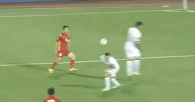 现任男足主教练李铁,前男足主教练李铁近况