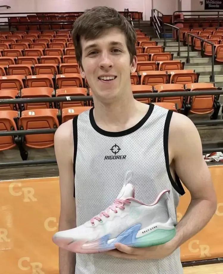 nba球员中国代言汇总,第一个代言中国品牌的nba球员是谁