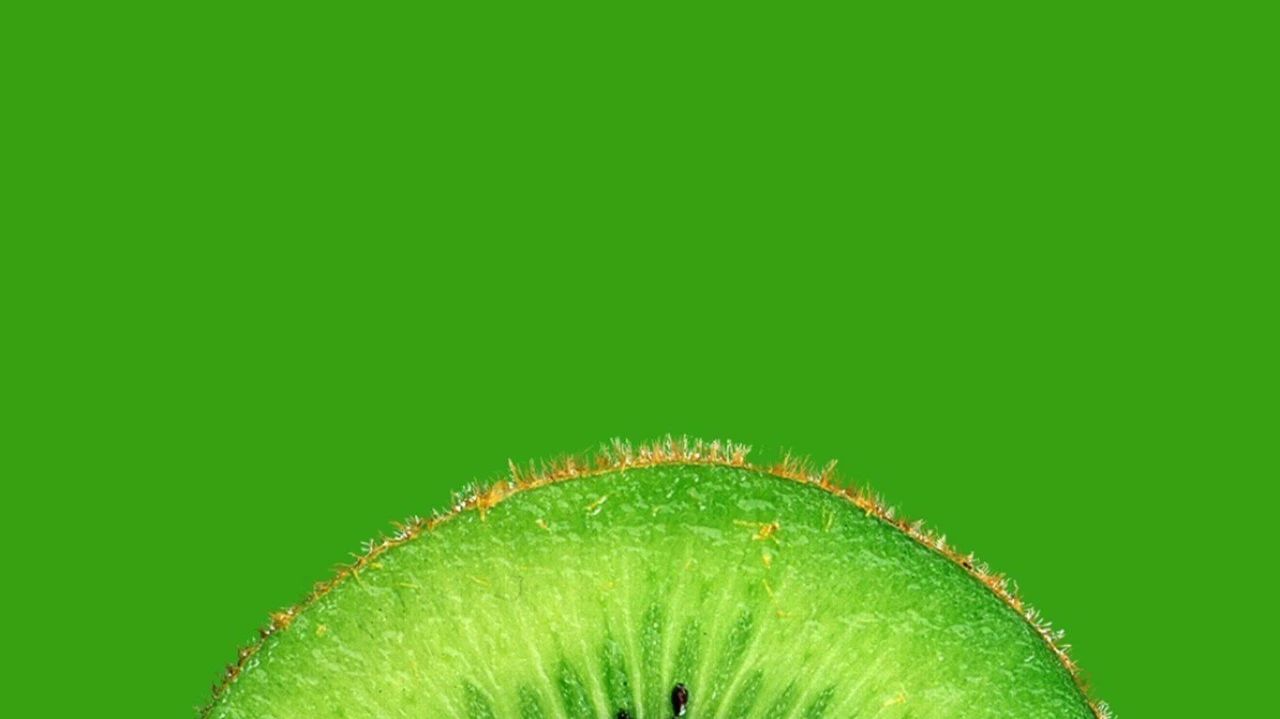 便秘最怕这菜吃完准上厕所,便秘吃西梅和酸奶