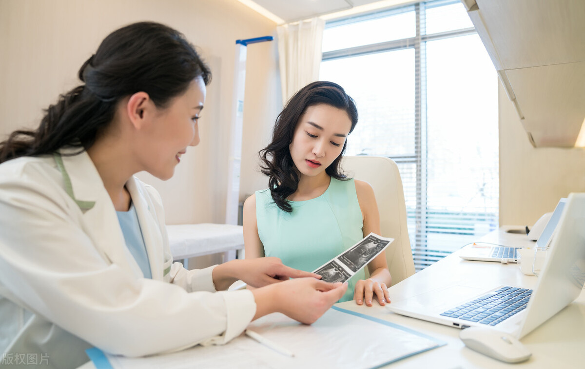 感染了新冠病毒月经不来了,女子感染新冠病毒转阴症状更严重