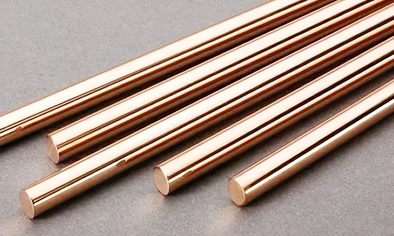 10年*疆新**惊现一种灰石头，毒性十分强烈，专家：这是一种稀有金属