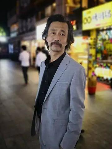 草根网红怎么样了,曾经红极一时的网红人设崩塌