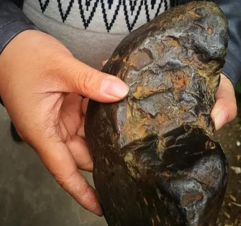 6500年前陨石落到哪了,2000年农民发现陨石