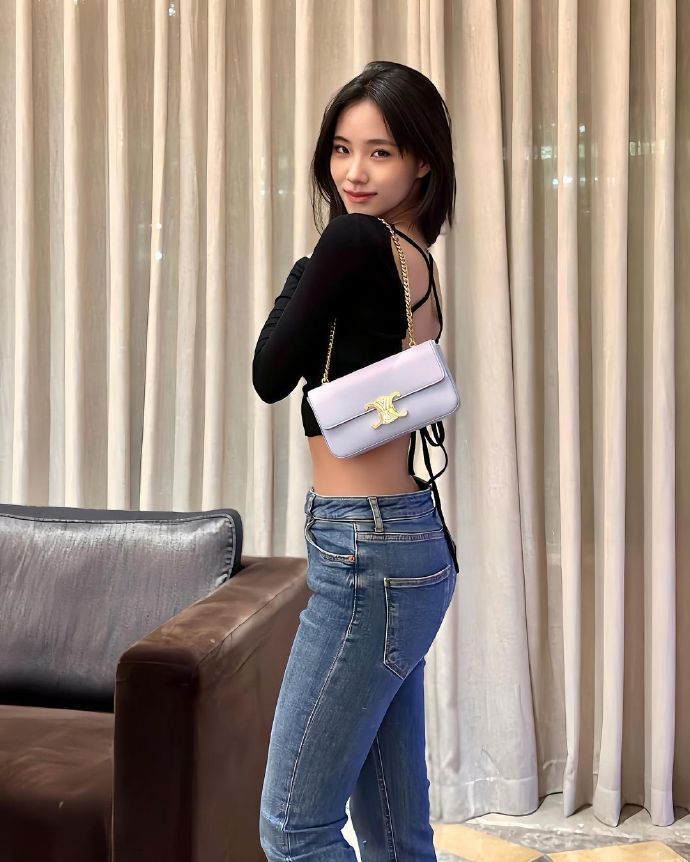 小s二女儿合体拍广告,小s二女儿凹造型