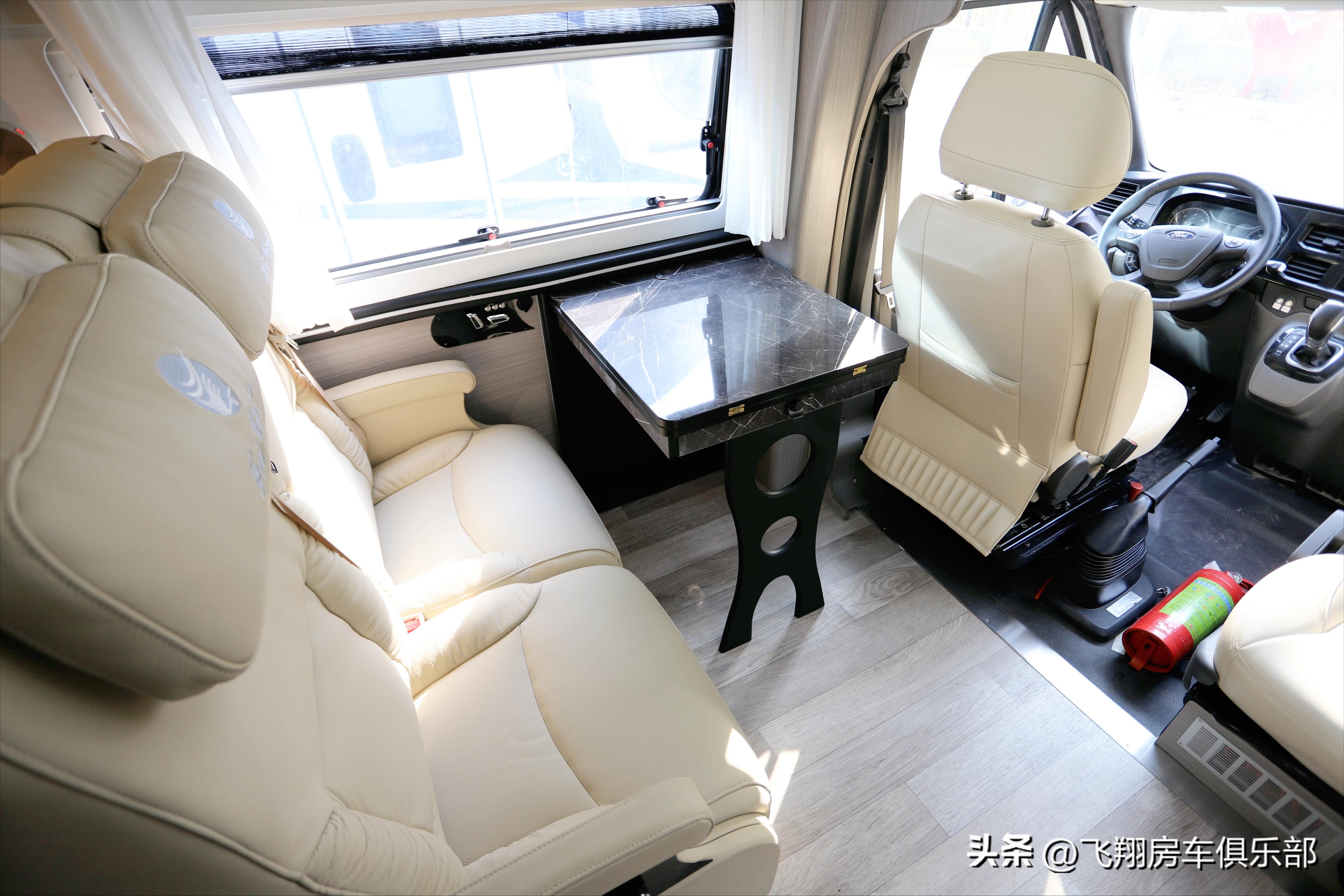 多功能厅折叠隔断可移动,多功能厅折叠隔墙可隐藏