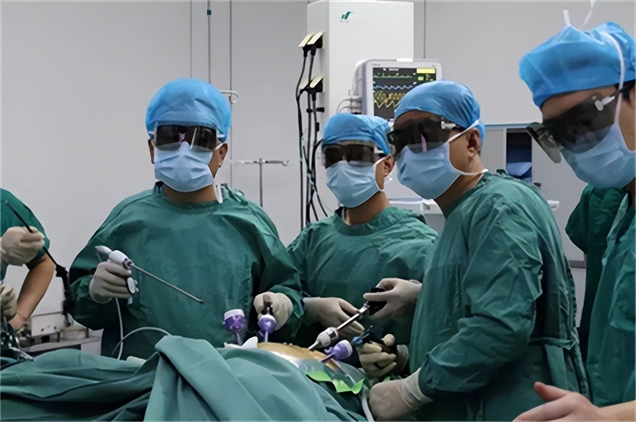 总感觉大便拉不干净，这是怎么回事？医生提醒：留意这3种病