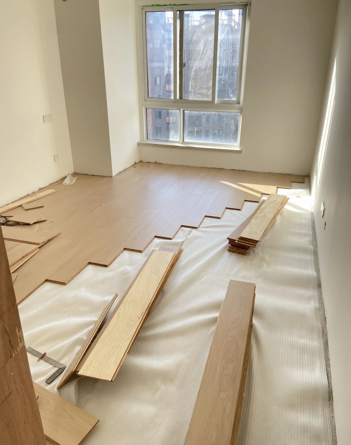 多层地板和实木的区别,多层实木和实木地板有什么区别