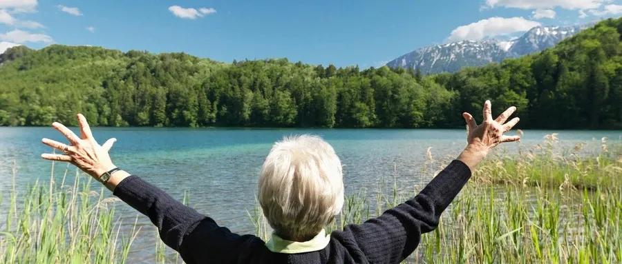 女性更年期补充激素吃什么药,女性更年期服用雌激素的利弊