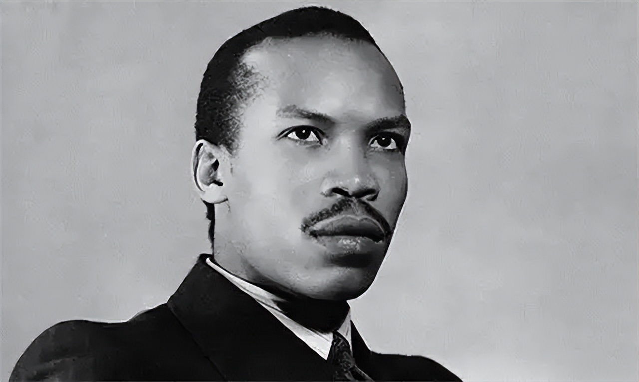 一贫如洗的非洲小国，如何被“天降*男猛**”带领成“非洲奇迹”？