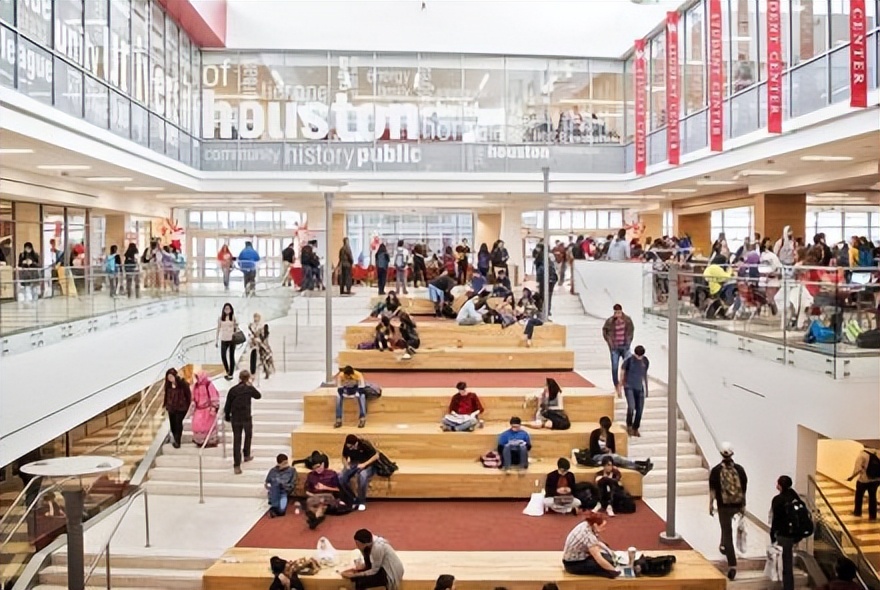 休斯顿大学—被《美国新闻与世界报道》评为种族最多元化大学之一