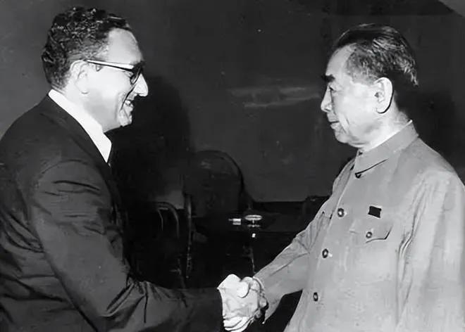 我们要有大国的自信，不要轻信“日本人参与对中国教科书的审定”