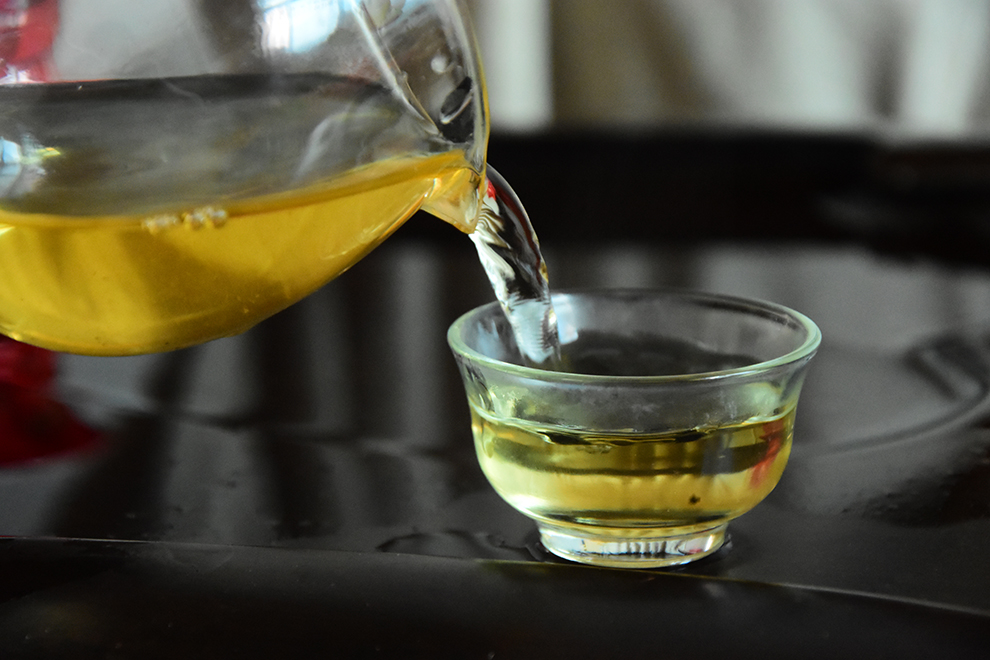 200的茶叶是如何在网店变成2000的,为什么仍说:不赚钱?