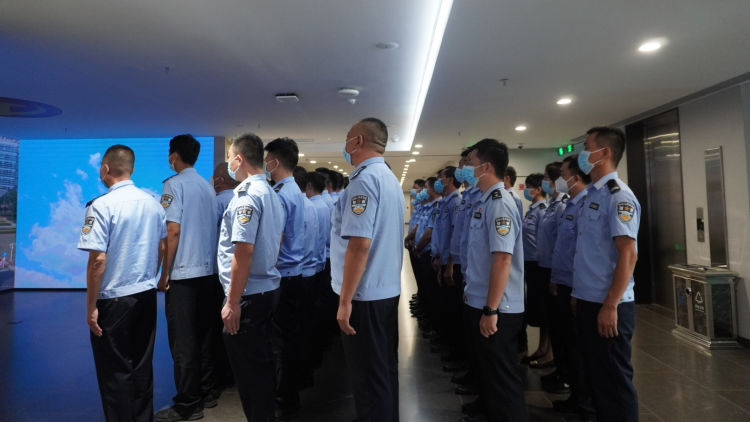 东方公安交警组织99名民辅警赴海口省委*党**校*党**风廉政建设研修基地开展反腐倡廉教育