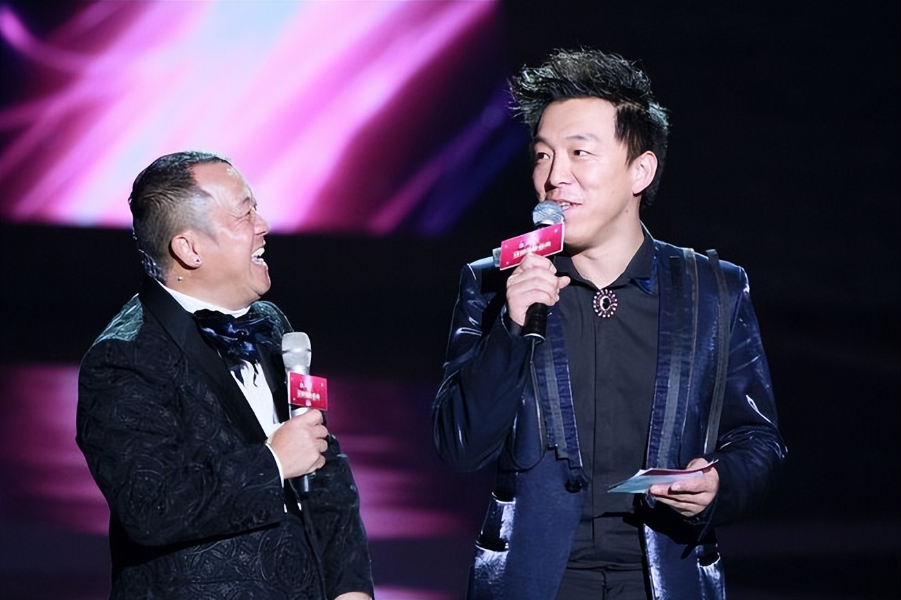 成龙国际动作电影周落泪场面,成龙谈最后一部动作片