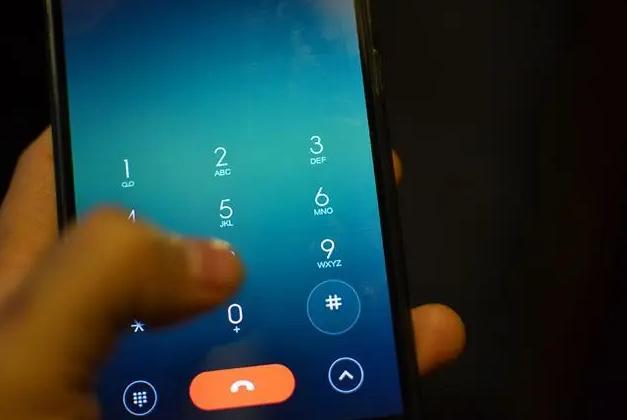 手机出现五种情况你可能已被监控,手机出现七种情况有可能被监听了