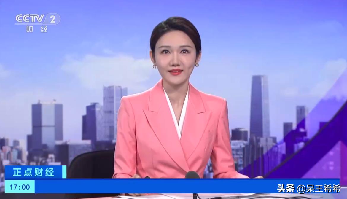 龙洋回湖南主持视频,龙洋主持新闻联播吗