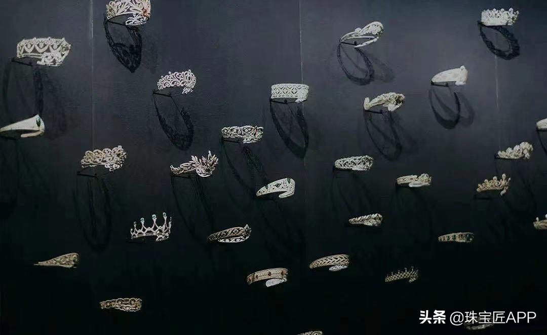 欧洲皇室珠宝冠冕,拿破仑帽300年