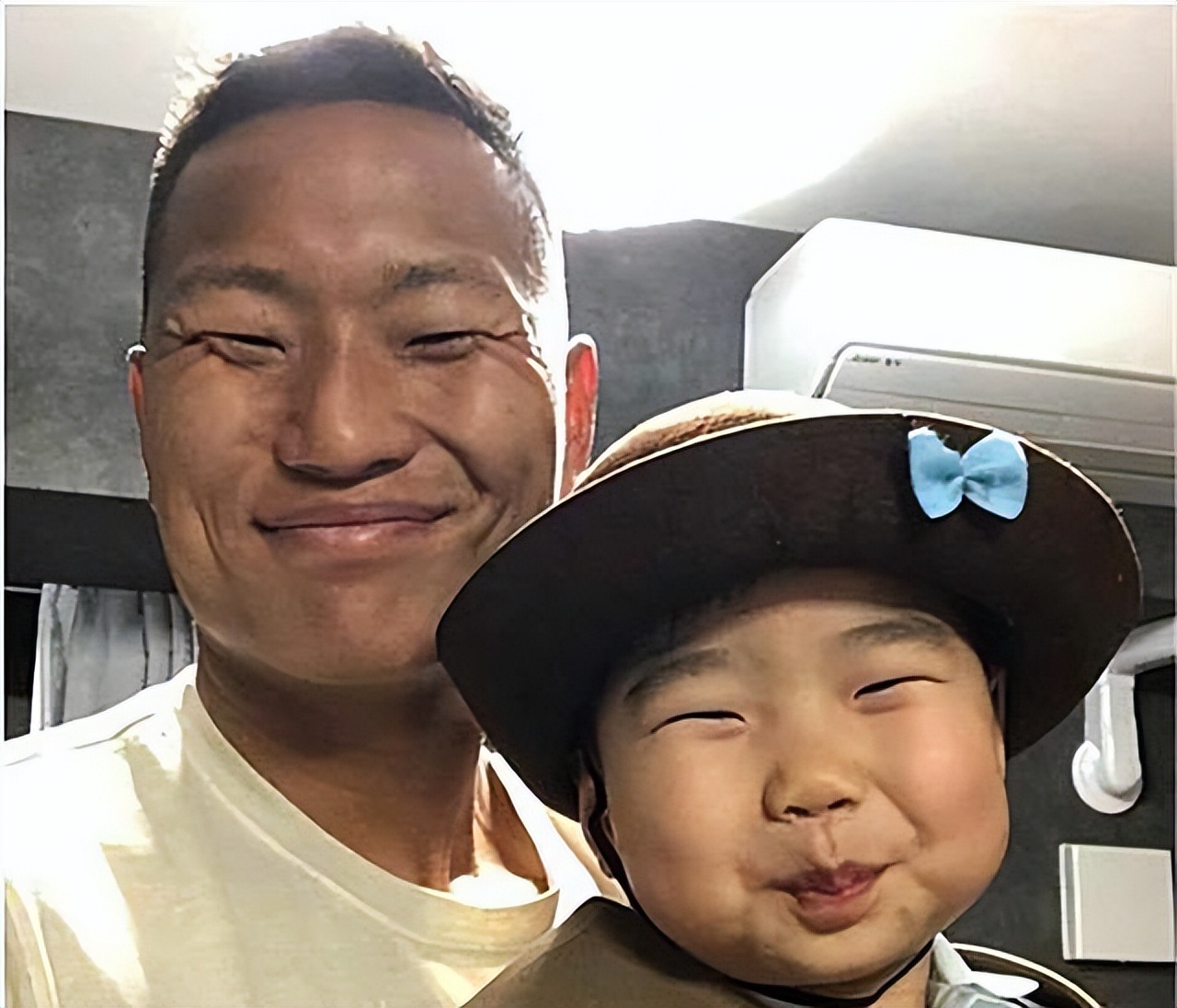 世界杯郑大世全家福,世界杯一哭成名