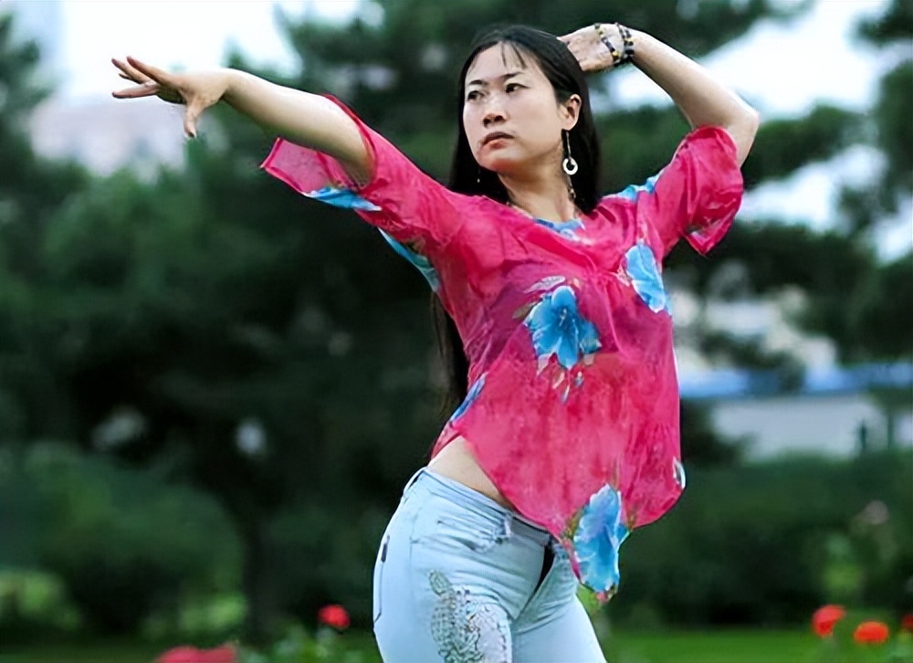 盘点那些被歌词名改恶心的歌曲,最近歌词被吐槽的歌曲