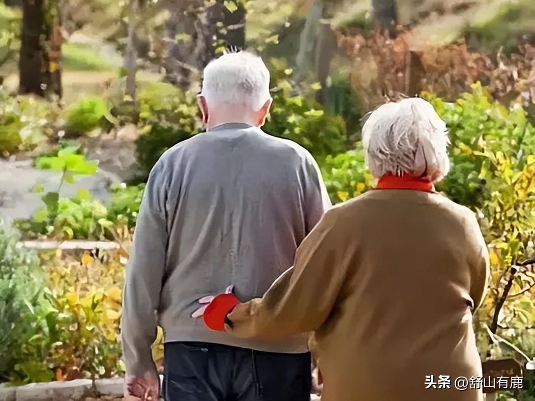人到老年没有老伴的女人最怕啥,老了没有老伴最怕什么