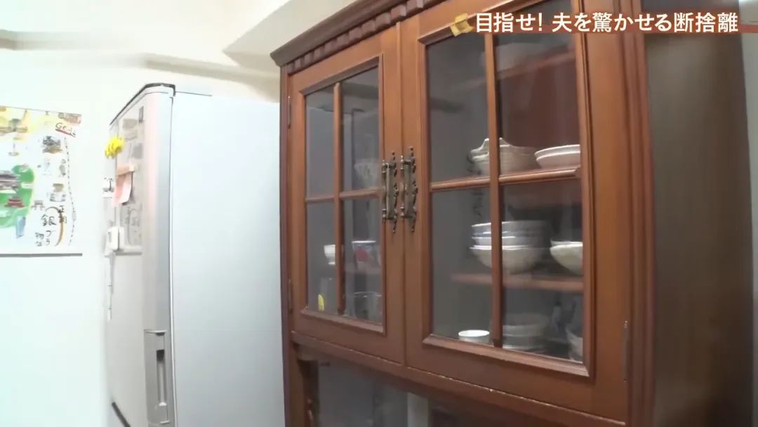 72岁奶奶逼丈夫“断舍离”、送对方一套新婚房：我又相信爱情了