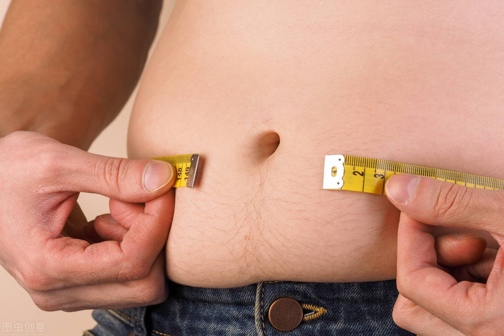 胖墩杀手,美艳娇妻从不惯着他,一根皮带勒着他肚子为他瘦身