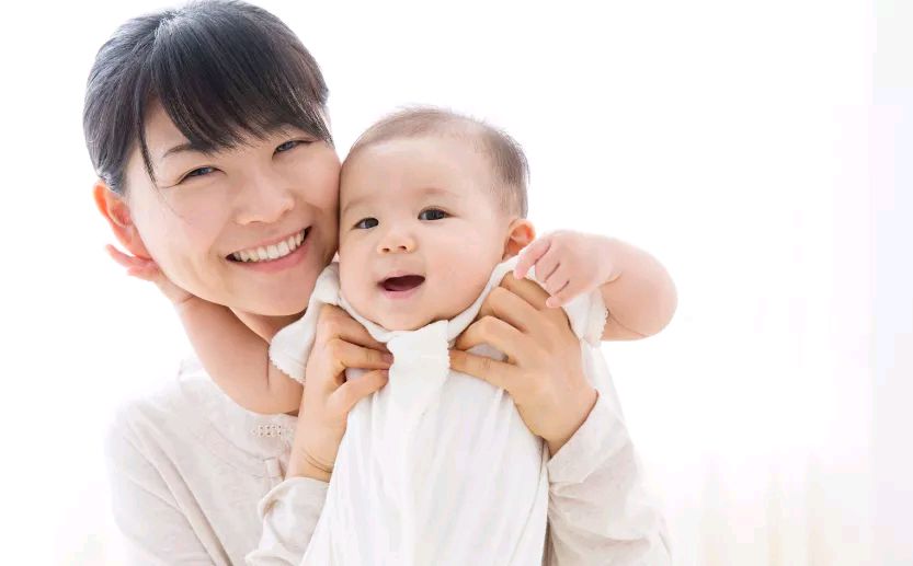 新生儿与母亲肌肤接触多长时间,婴幼儿和母亲接触