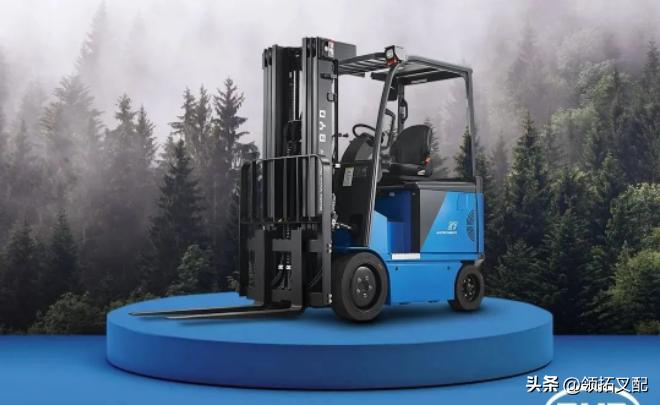 叉车知识大全视频,电动叉车蓄电池更换方法视频讲解