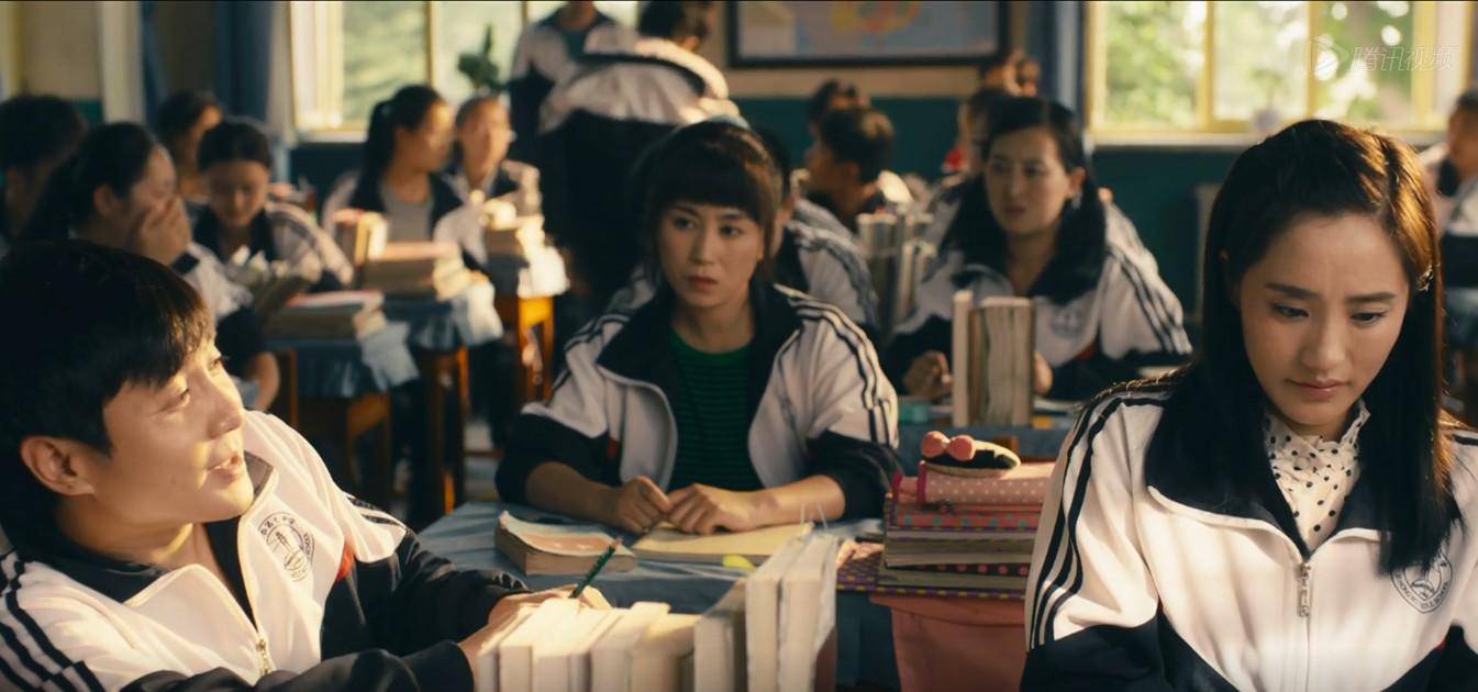 油腻、一脸褶子，这六位大龄男星非要尬演少年，求求你们放过观众