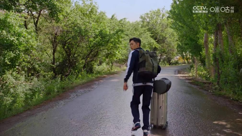 咪咕视频中国女足vs海地女足直播,中国球迷为中国女足花式打call