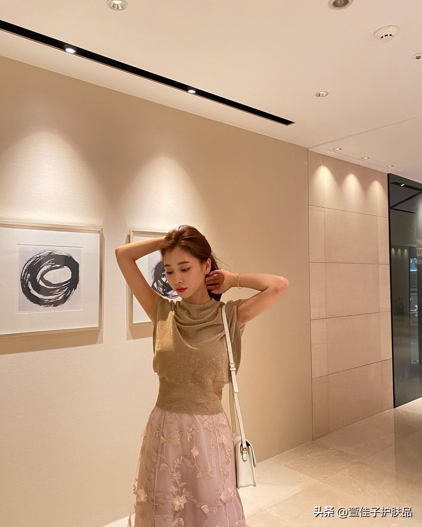 圆脸短发还是长发好看,方脸长发还是短发好看