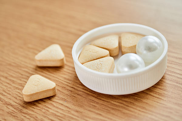 维生素b12过量有什么危害,维生素b12与肺癌关系