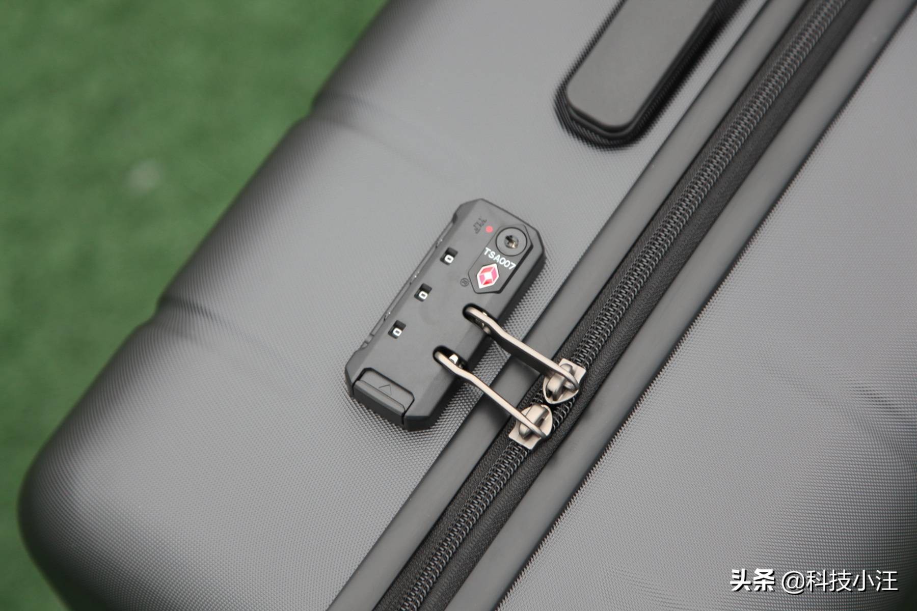 开学行李箱怎么选尺寸,小米旅行箱哪款最好