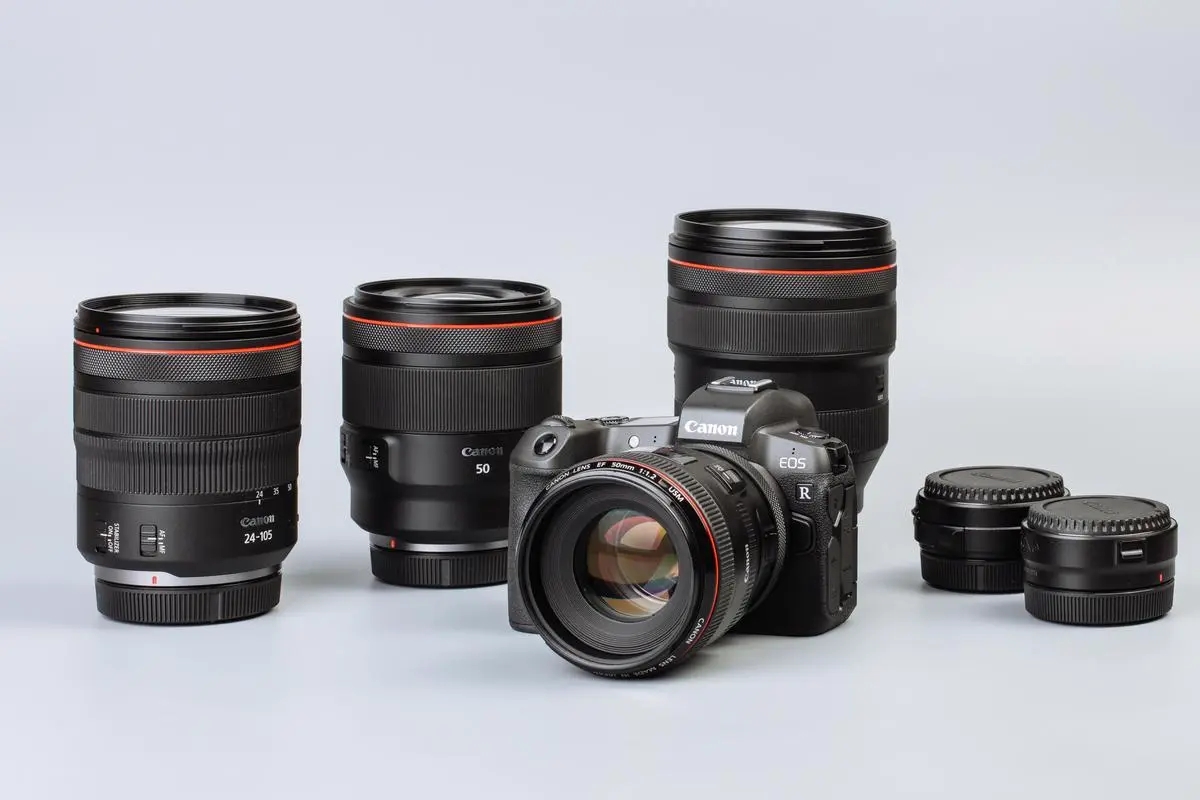 索尼e卡口变焦镜头推荐,索尼e卡口变焦18-135镜头测评