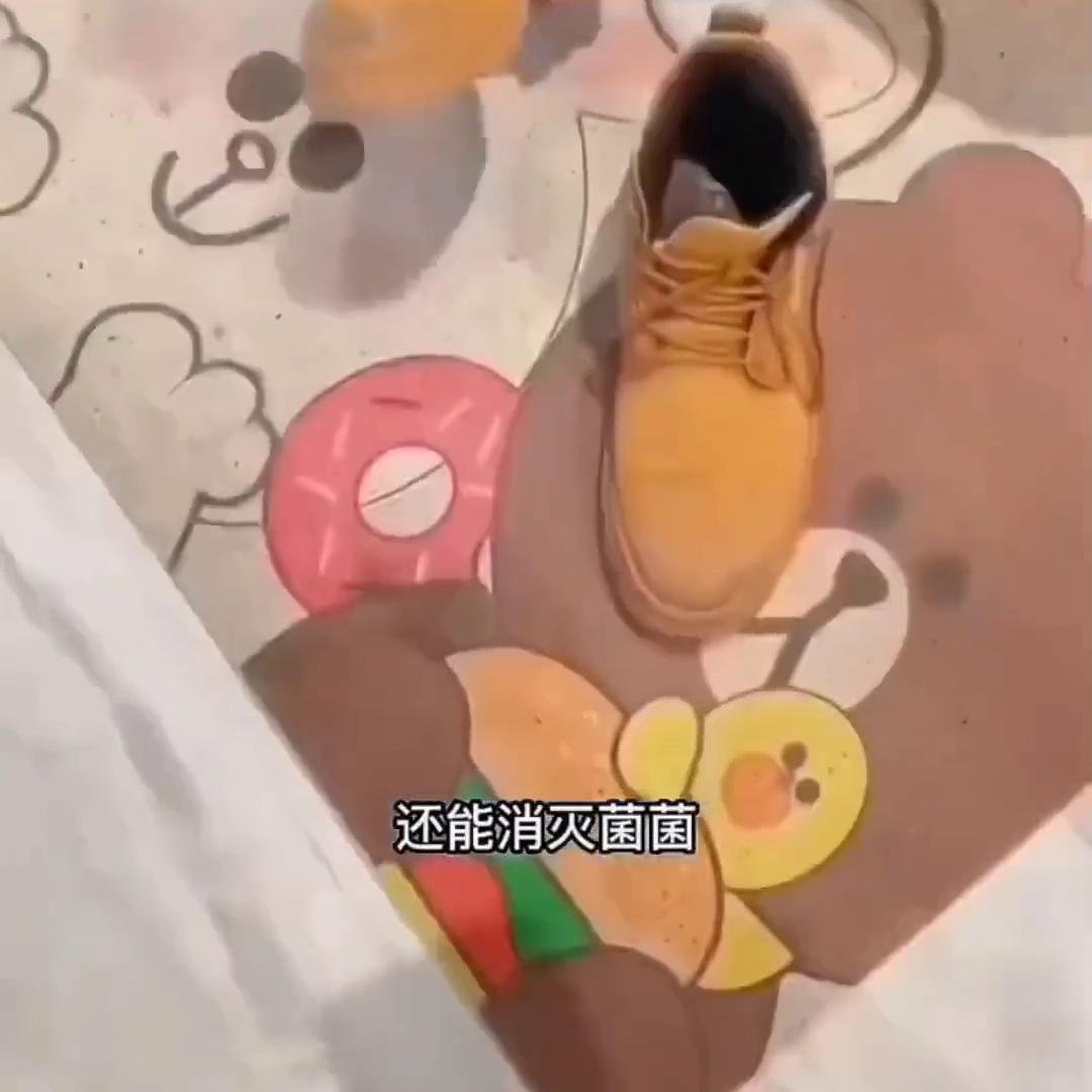 不必成为别人只需做自己,大家都在用的鞋袜除臭喷雾