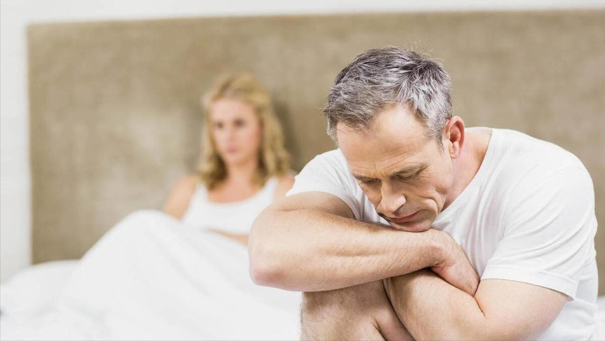 阴毛有什么用？由黑变白说明了性功能减退？男女都需了解