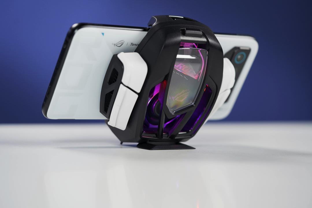 手游*党**换手机别只顾着性能，夏天想玩好游戏这几点同样值得重视！