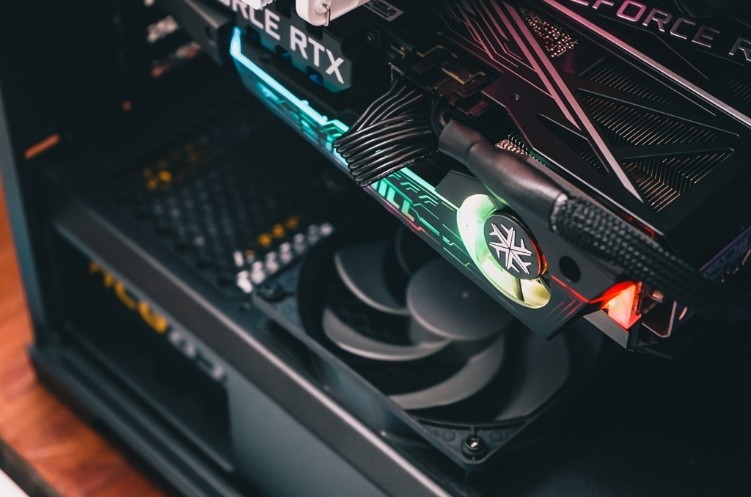 性能炸裂的笔记本,性能炸裂的电脑主机