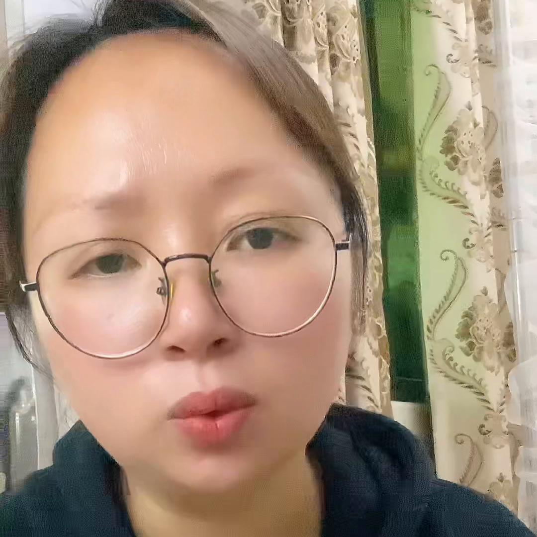 成年人的崩溃往往只在一瞬间,成年人的奔溃往往就在一念之间