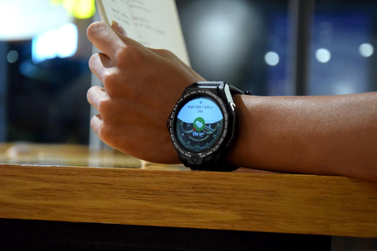 无需手机，就能打电话登微信QQ听歌刷视频，Jeep黑骑士F-X3体验