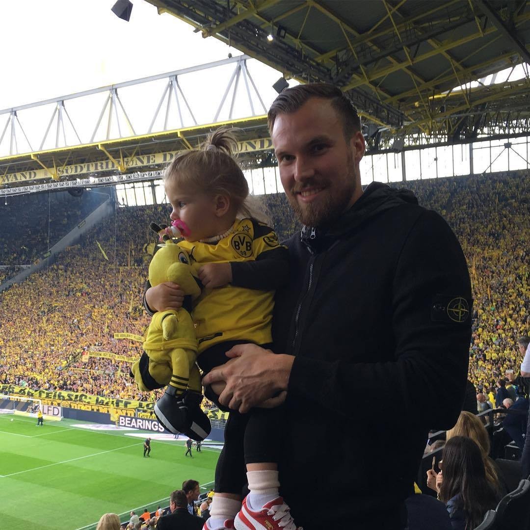 小德可爱的名字,小德足球