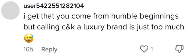 女孩子晒爸爸送的80元的包,女生晒父亲买的包