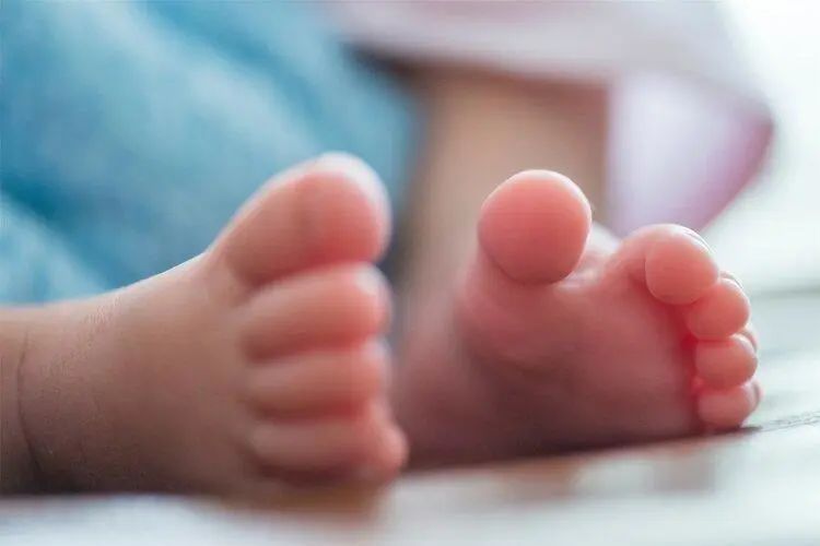 毒童鞋对孩子有害吗,央视曝光“毒童鞋”