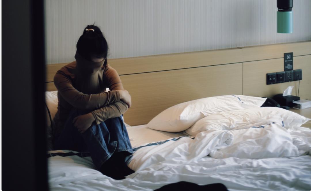 她假装上班三年,直到被戳穿