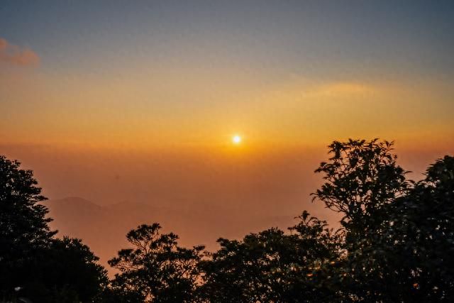 猫儿山是华南第一高峰吗,猫儿山华南之巅多高