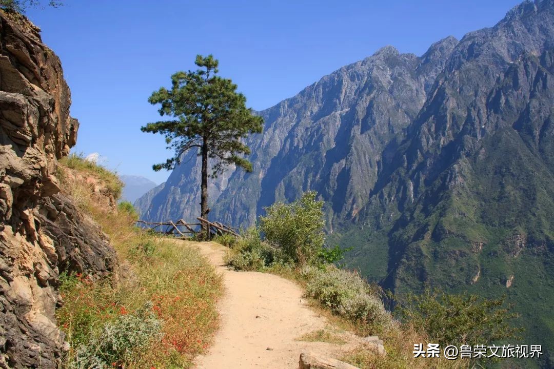 世界经典徒步线路,世界经典徒步线路虎跳峡