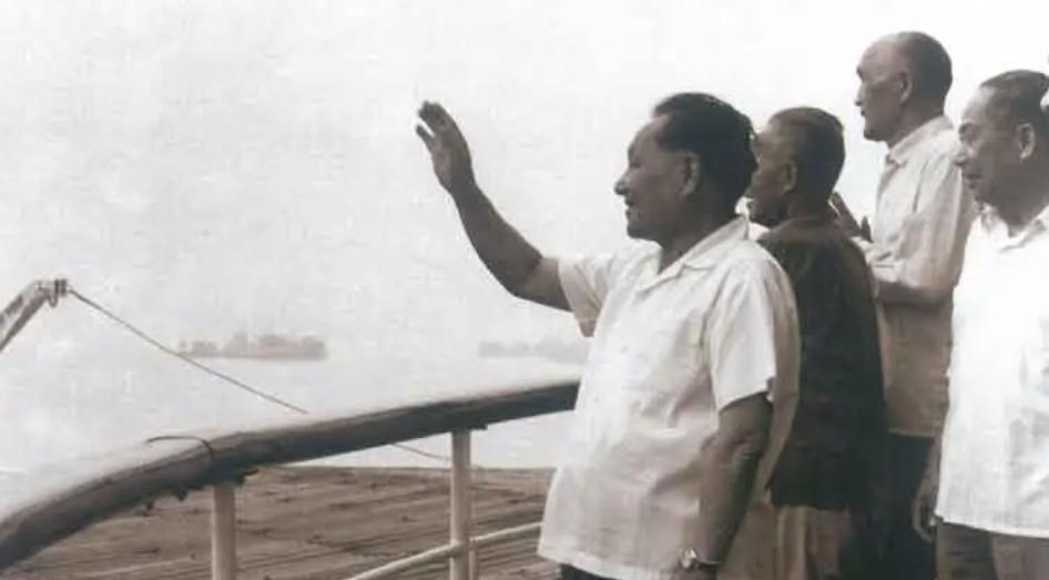 1997年，中央为何要将重庆与四川“分家”？事实证明邓公真高明