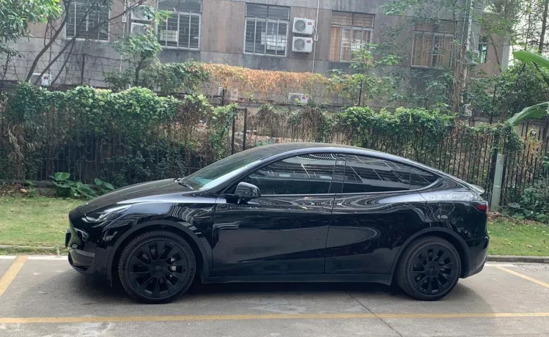 宝马电动车切换燃油车,从燃油车换到电动汽车