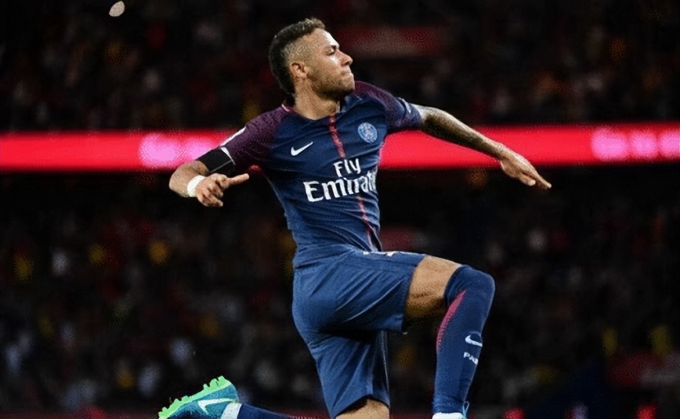 14岁去西班牙踢球,14年巴西天才少年从拜仁到皇马